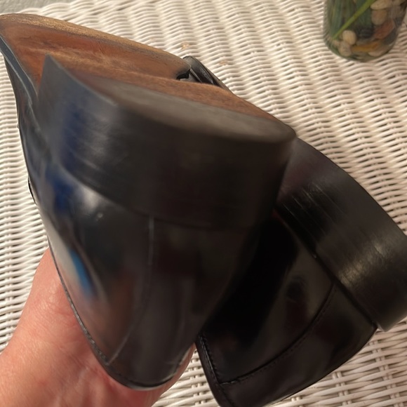 LIKE NEW mens JOHNSTON & MURPHY Black leather shoes. 8M. Worn once. EXCELLENT - Picture 8 of 9